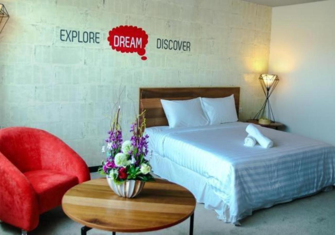 איפוה Hotel Regal Vista מראה חיצוני תמונה