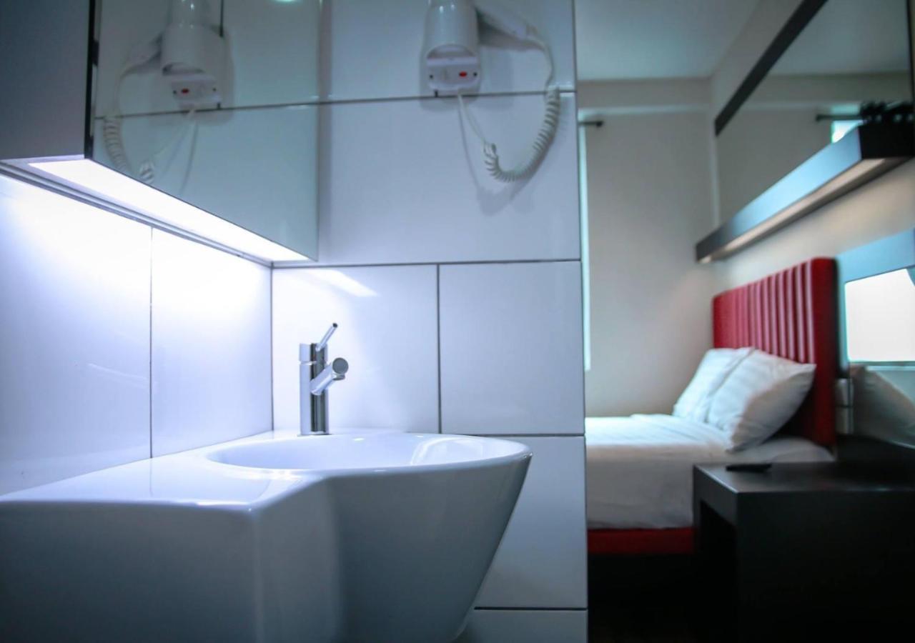 איפוה Hotel Regal Vista מראה חיצוני תמונה