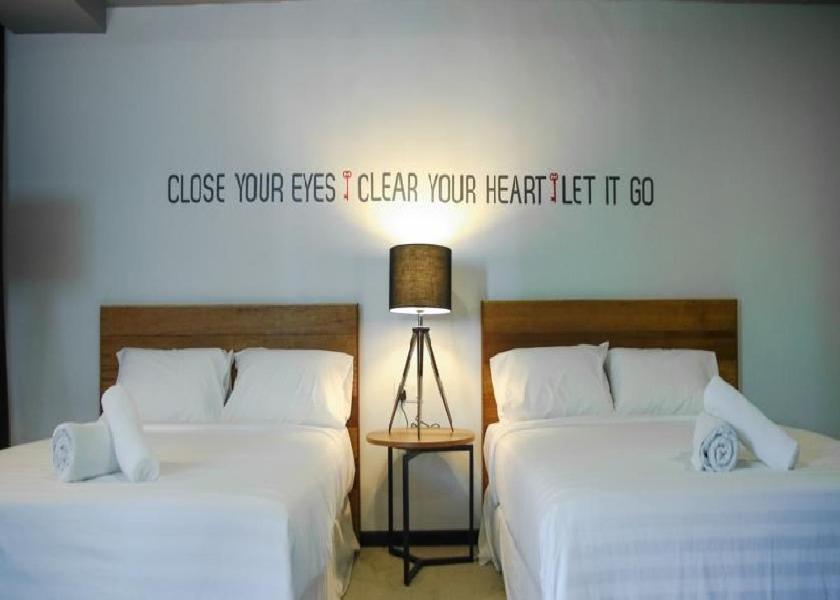 איפוה Hotel Regal Vista מראה חיצוני תמונה