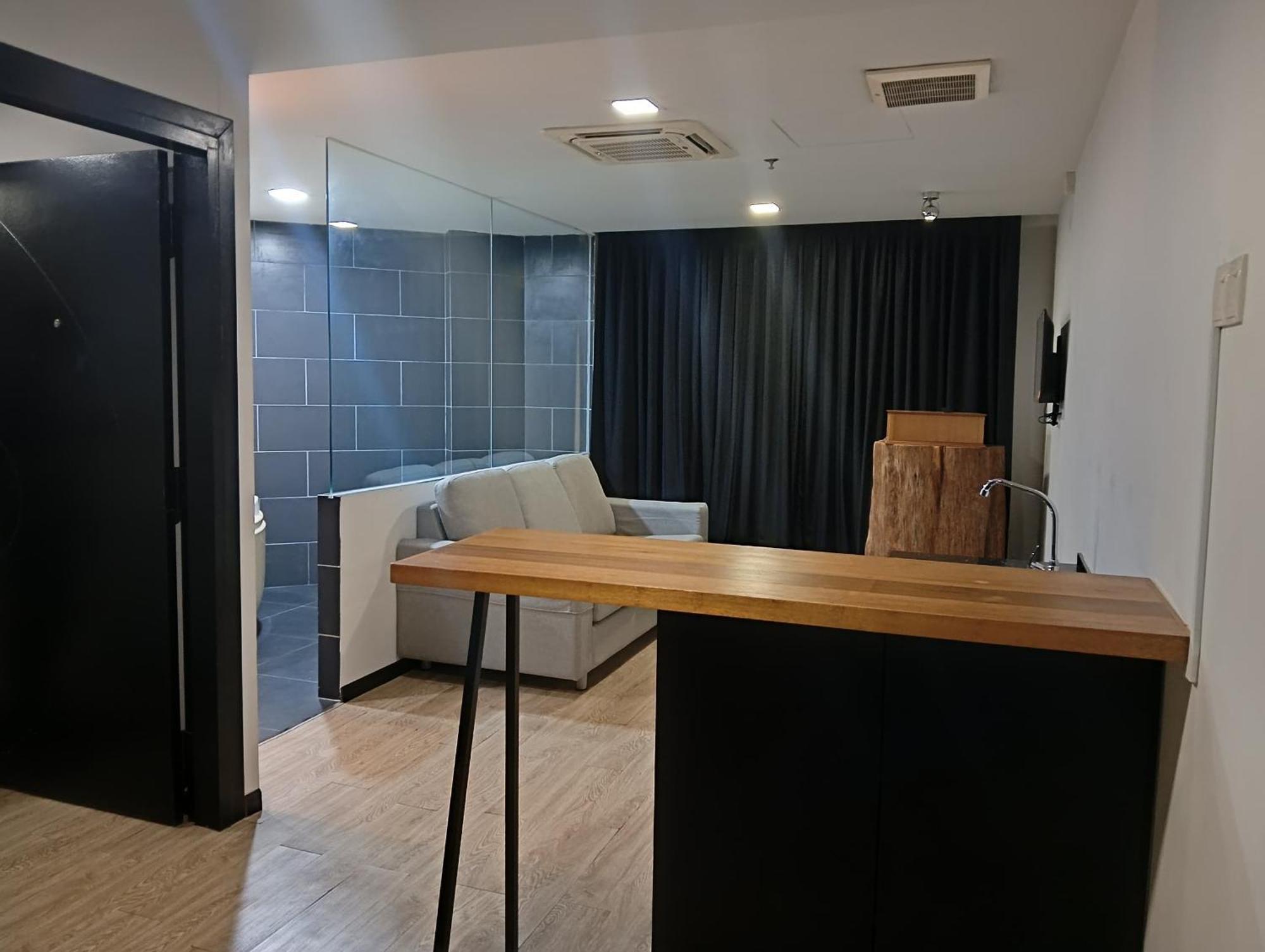 איפוה Hotel Regal Vista מראה חיצוני תמונה