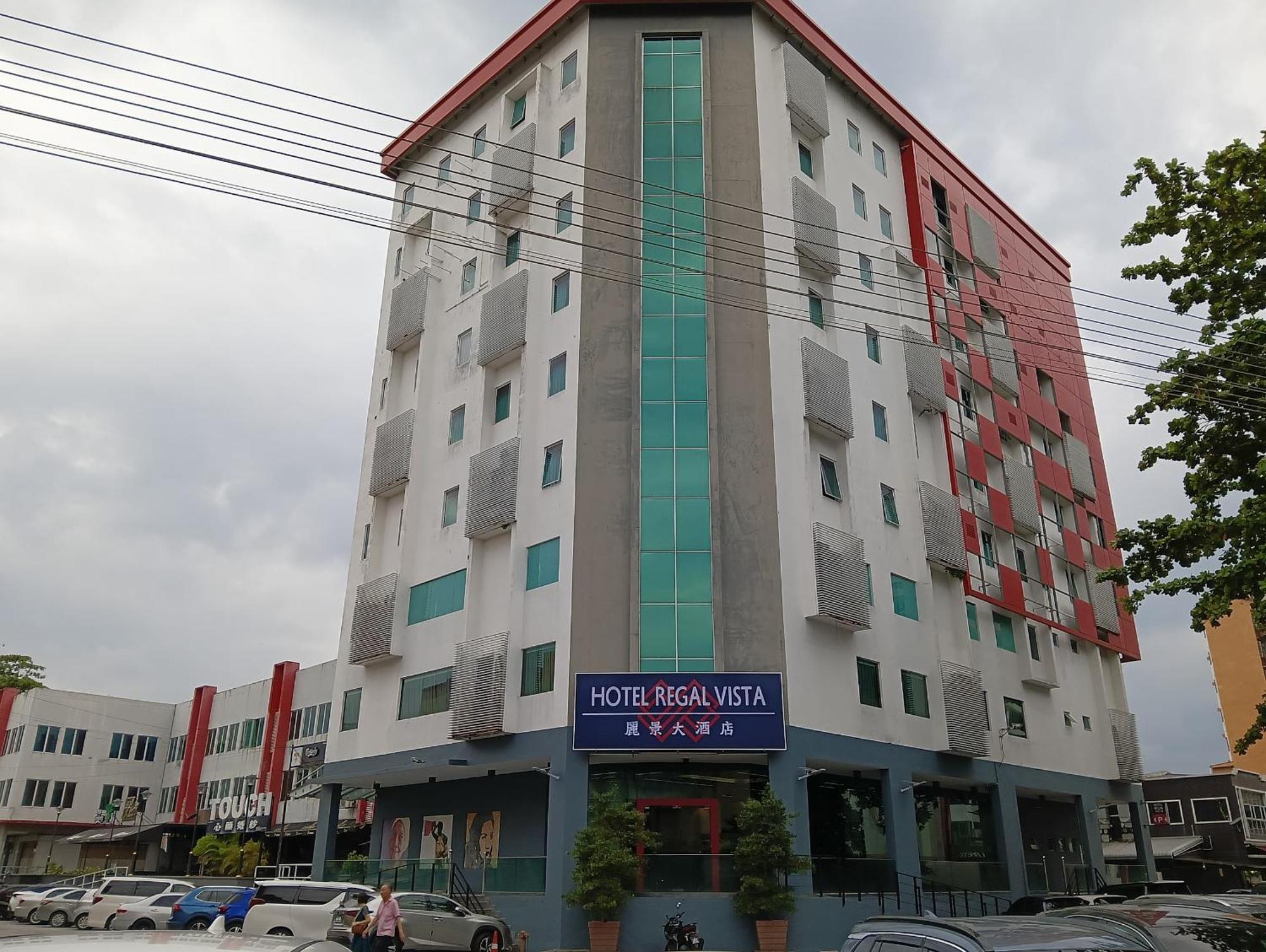 איפוה Hotel Regal Vista מראה חיצוני תמונה