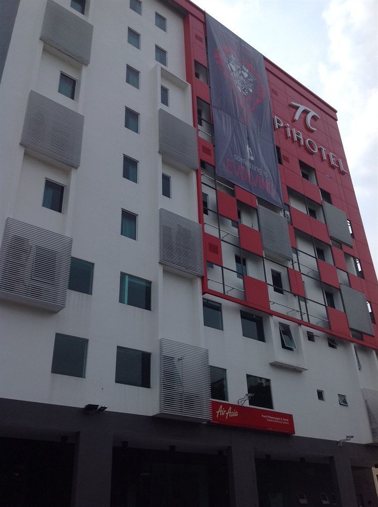 איפוה Hotel Regal Vista מראה חיצוני תמונה