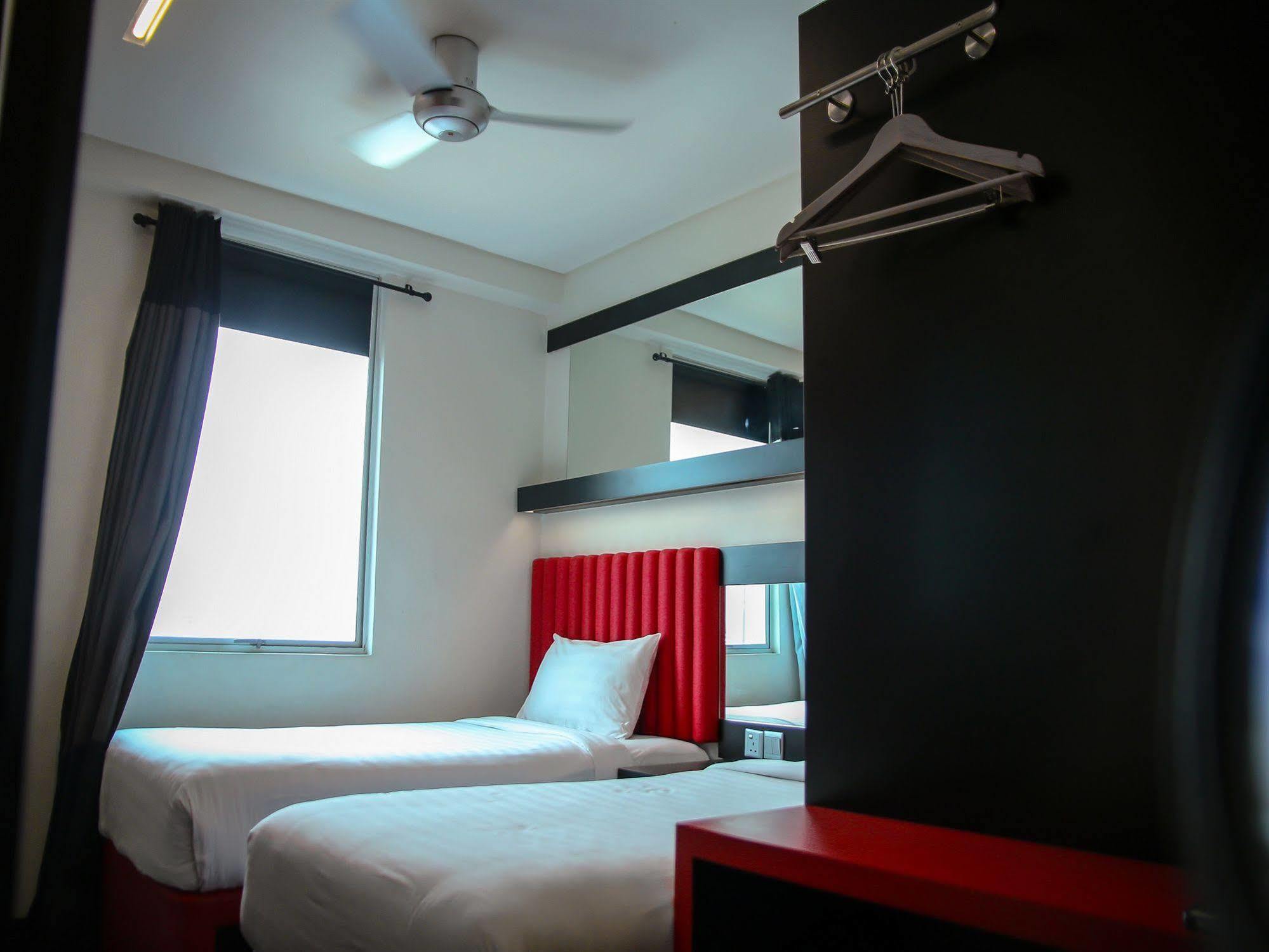 איפוה Hotel Regal Vista מראה חיצוני תמונה